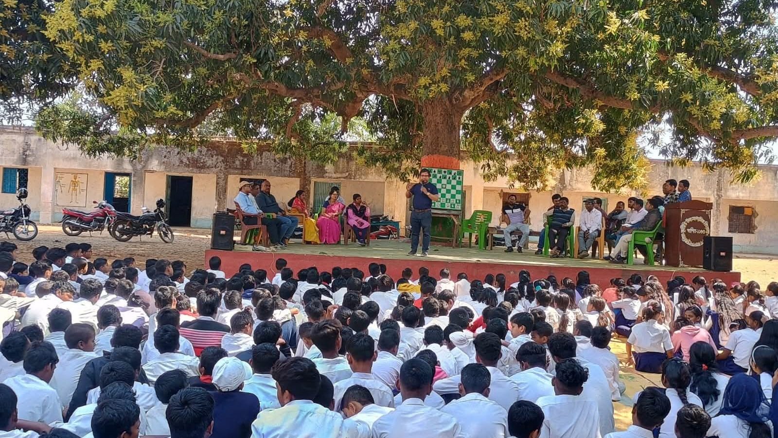 WhatsApp Image 2025-12-02 at 09.51.07_114a6432